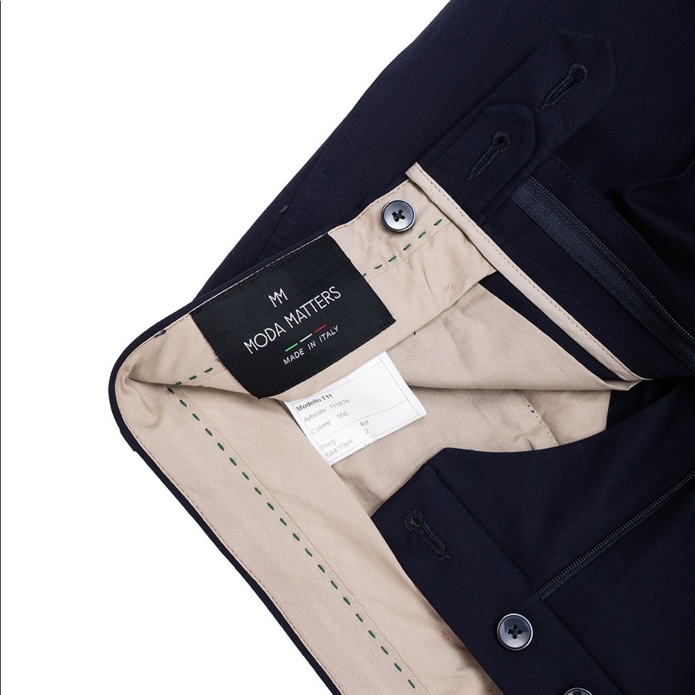 Brand new with tags. Moda Matters chino navy pleated trousers. Made in Italy.